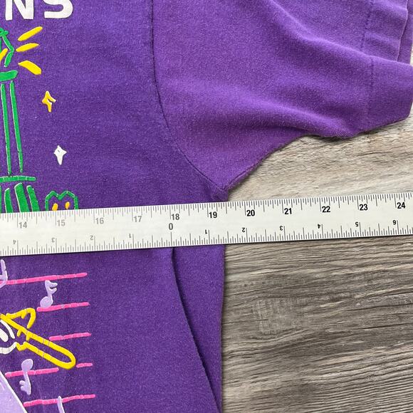 Vintage New Orleans Purple Mens Medium Pop Art Rhythm Fruit of The Loom T-Shirt - Picture 4 of 7
